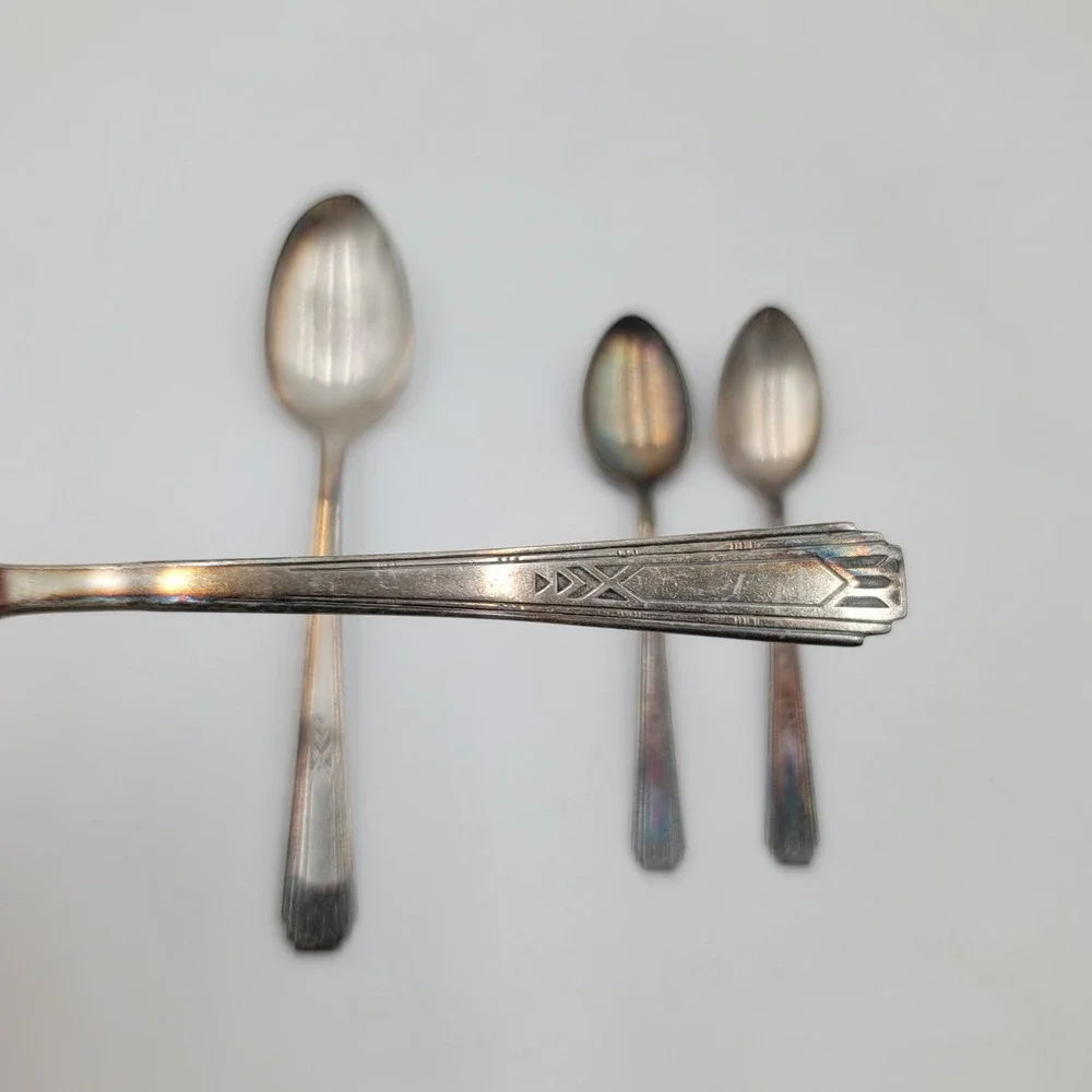 Oneida Community Tudor Plate Friendship Spoons 4pc Art Deco‎ Silverplate 1932
